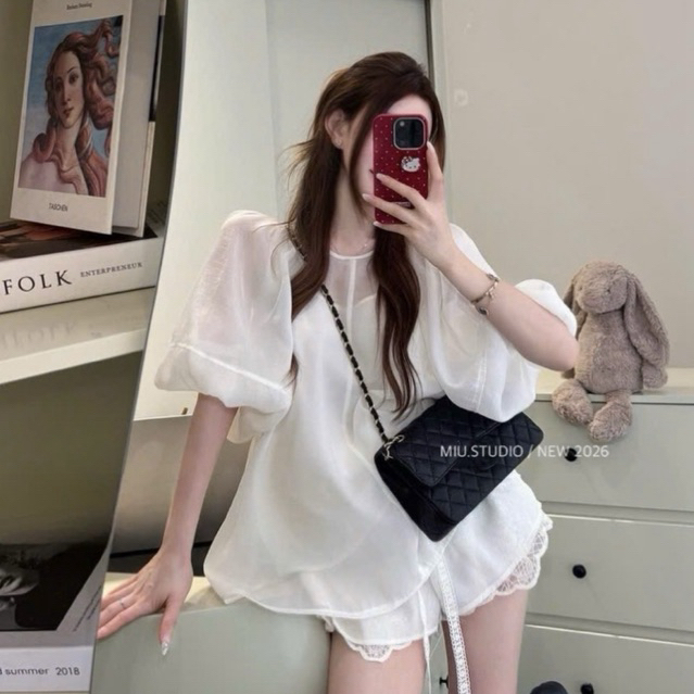 Set Áo tơ ánh dáng rộng tay bồng mix quần sooc viền ren cao cấp ,Bộ đồ nữ màu kem style HQ tiểu thư mặc đi chơi, dạo phố