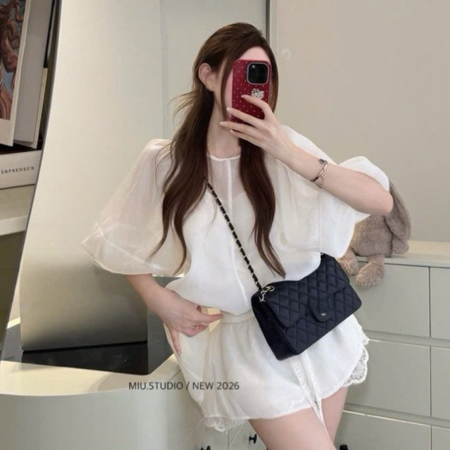Set Áo tơ ánh dáng rộng tay bồng mix quần sooc viền ren cao cấp ,Bộ đồ nữ màu kem style HQ tiểu thư mặc đi chơi, dạo phố