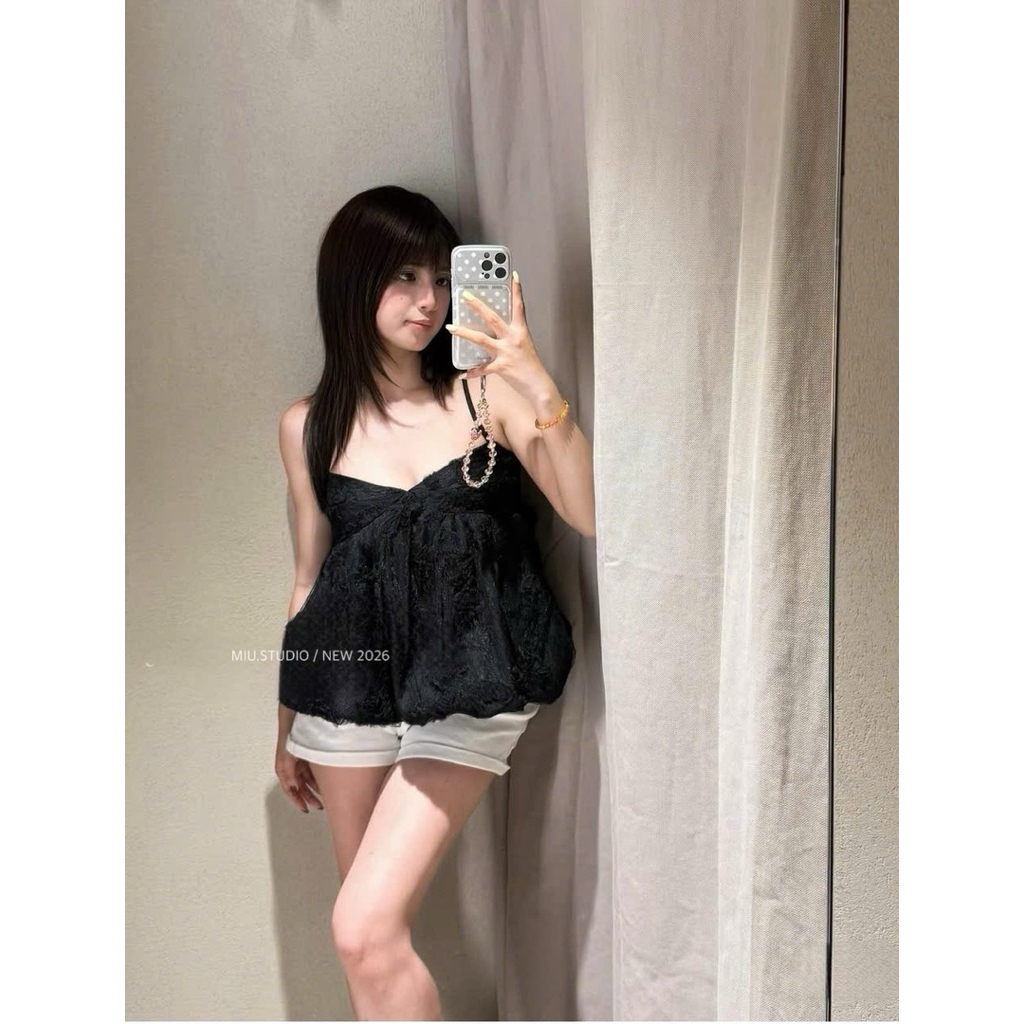 “Naomi Top” Áo tơ bí 2S cup ngực dáng ngắn phối ren hoa nổi vibe tiểu thư Hàn Quốc mặc đi chơi cafe sống ảo sang chảnh