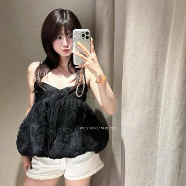 “Naomi Top” Áo tơ bí 2S cup ngực dáng ngắn phối ren hoa nổi vibe tiểu thư Hàn Quốc mặc đi chơi cafe sống ảo sang chảnh