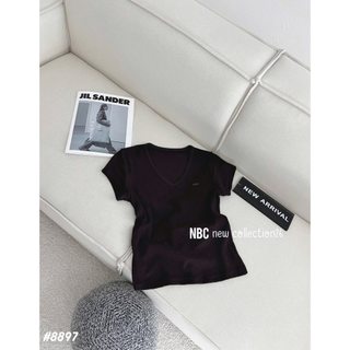 Áo thun xước cổ tim viền co giãn