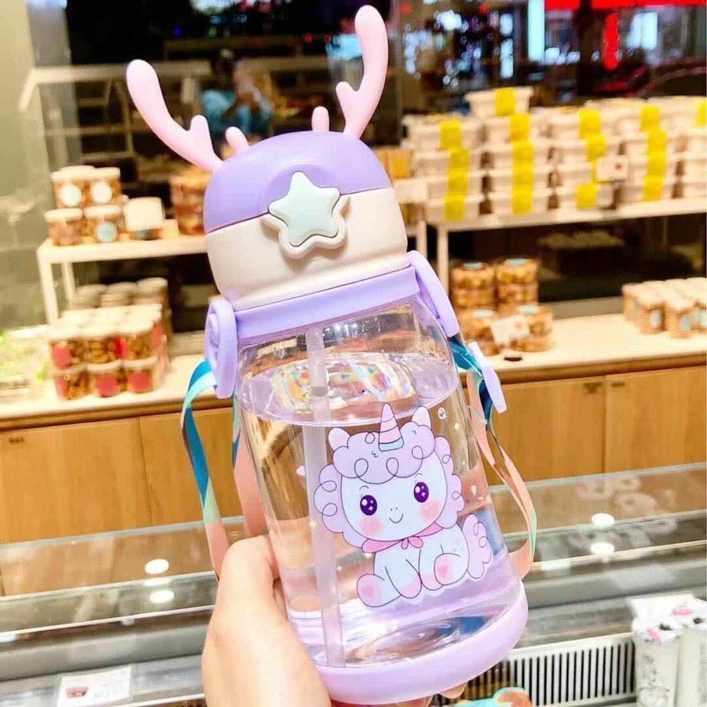 Bình Nước Tuần Lộc Đáng Yêu 600ML