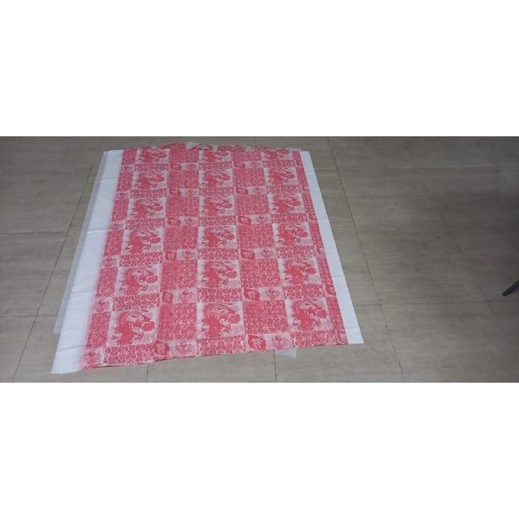 Khăn trải bàn ăn nilon dùng 1 lần - 1 túi 10 khăn