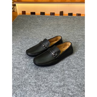 Giày da bò nam vân hạt dáng lười họa tiết logo FTT Leather đế chống trơn trượt cao cấp F77640