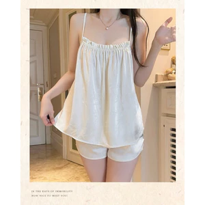 Bộ Đồ Ngủ Nữ 2 Dây Dệt Hoa Trơn Mịn – Set Áo Dây + Quần Short Form Rộng Mềm Mại Thoải Mái