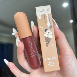Son Kem Lì Wodwod Dạng Tròn Mềm Mịn Môi Không Gây Khô Môi Lâu Trôi