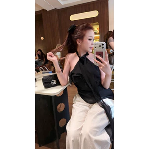 𝑪𝒉𝒐𝒄𝒐•Áo Cổ Yếm Đính Hoa