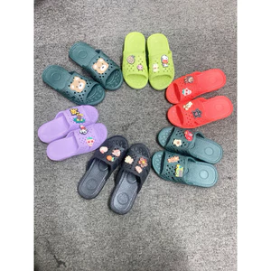 Dép bé tổ ong siêu cưng ,sticker ngẫu nhiên