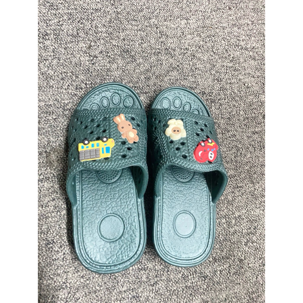 Dép bé tổ ong siêu cưng ,sticker ngẫu nhiên