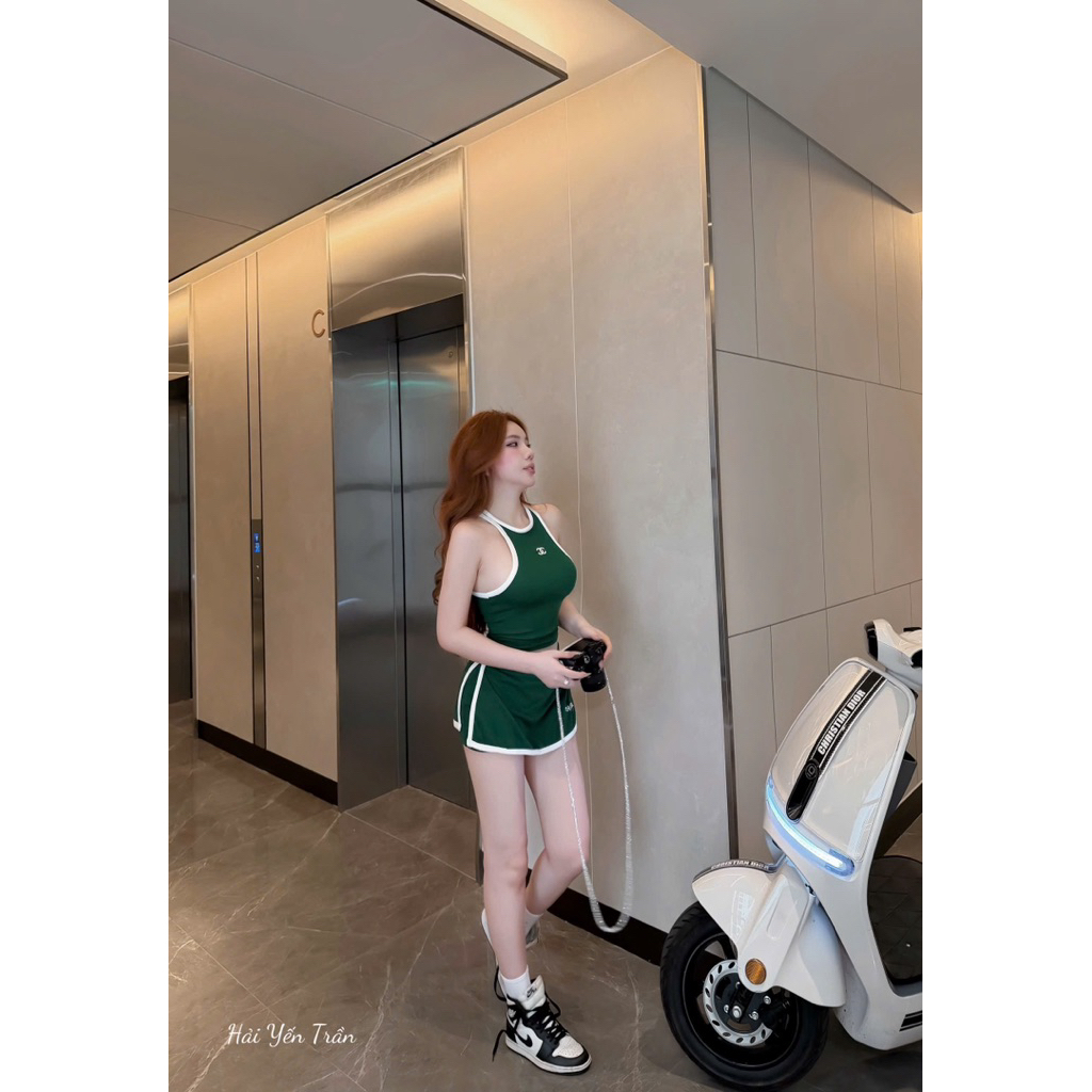 Set áo yếm phối viền chân váy phối vạt có quần trong