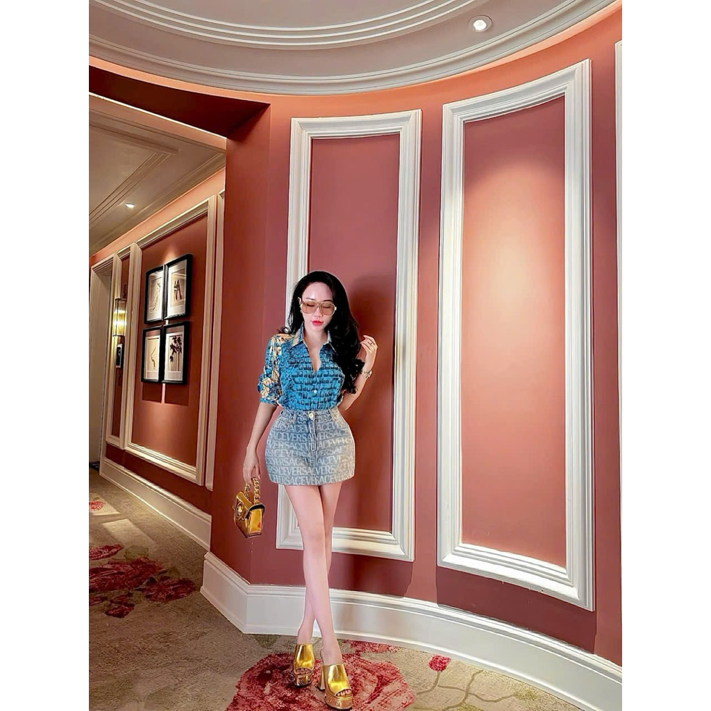 Set áo croptop và váy jean chữ Versace siu cấp