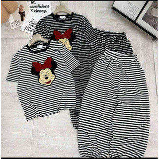 Set bộ kẻ sọc cọc tay + quần bo chun thêu xù mickey đeo nơ đỏ
