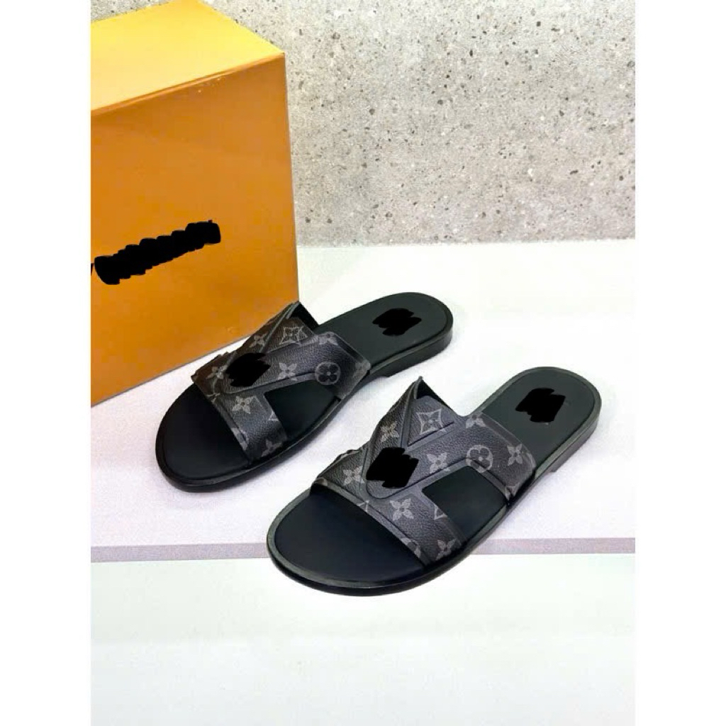 ⚡️[Hight Quality] Dép Lê Quai Ngang \/  Nam Nữ Mu1 Full Box - Điểm Nhấn Chữ Phối Quai Cách Điệu Cao Cấp Loại 1