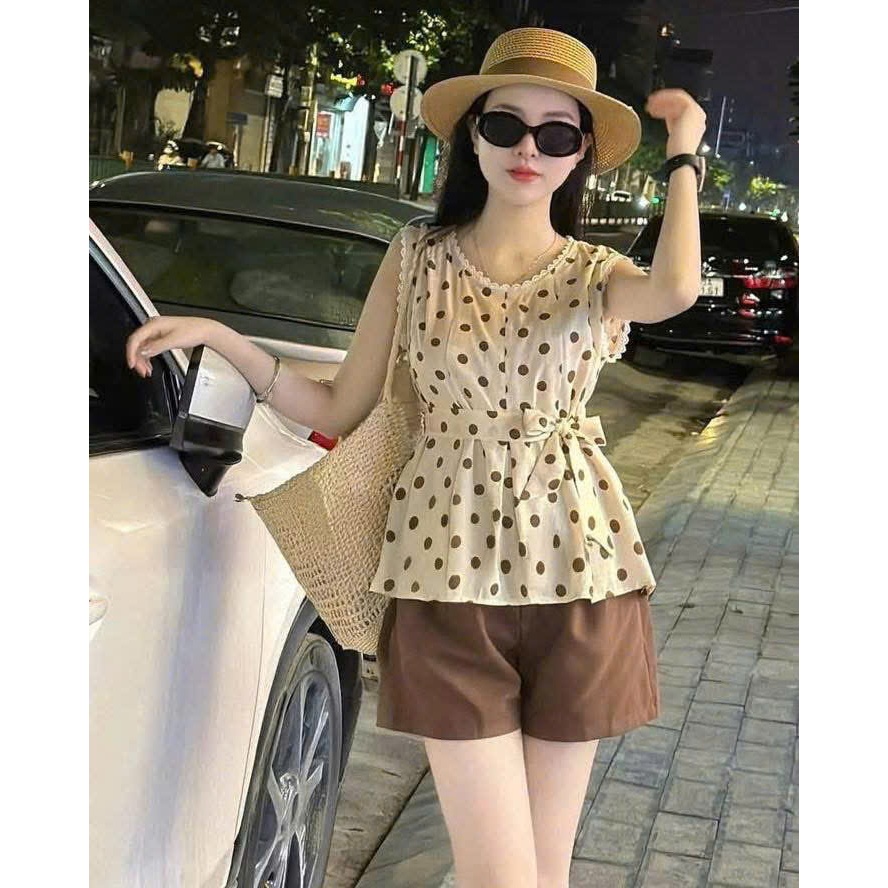 Set áo chấm bi phối nơ + quần short nâu vintage thanh lịch
