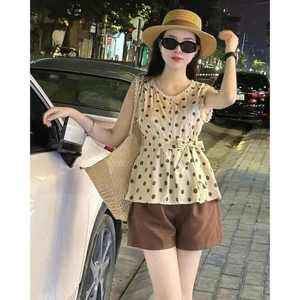 Set áo chấm bi phối nơ + quần short nâu vintage thanh lịch