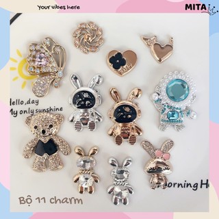 Bộ 11 Sticker, Charm 3D chủ đề Phi hành gia bling nhựa cứng gắn Dép Sục, Cá sấu JB-459 Mita
