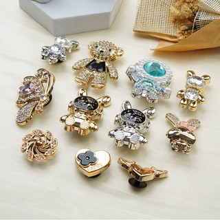Bộ 11 Sticker, Charm 3D chủ đề Phi hành gia bling nhựa cứng gắn Dép Sục, Cá sấu JB-459 Mita