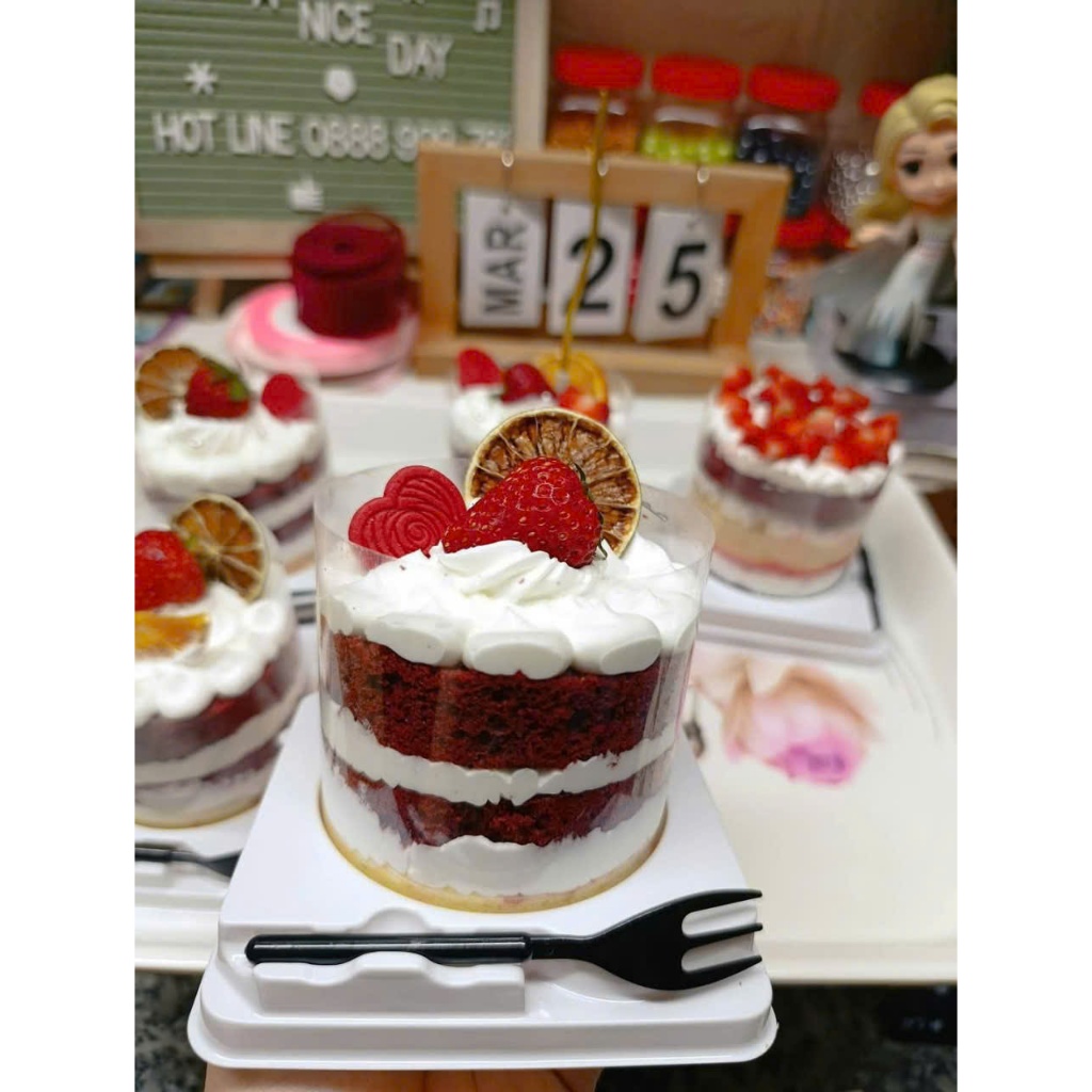 Set 50 HỘP VUÔNG ĐẾ TRẮNG ĐỰNG BÁNH KEM MINI KÈM NĨA - ĐỰNG BÁNH MOUSSE, TIRAMISU, PANNA COTTA - Mã SP: XY902