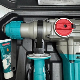 TOTAL Máy khoan đục bê tông (1500W) TH1153256