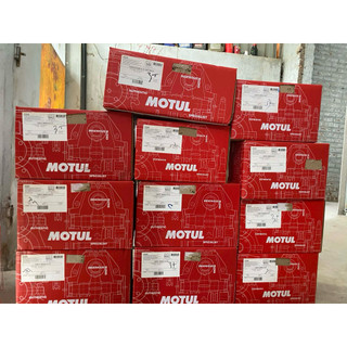 Dầu nhớt xe máy Motul 7100 10w40 cho xe côn tay và xe số