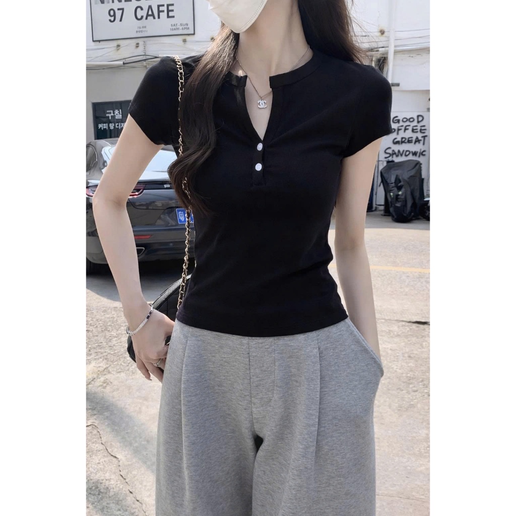 [CÓ SIZE] Áo Thun Nữ Cổ Tròn Tay Ngắn Basic Phối Nút Cài RANSHI Ôm Body Chất Thun Cotton Mềm Mịn - RA360