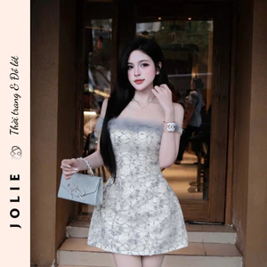 Váy trễ vai phối lông vũ thêu hoa nổi dáng xòe tiểu thư sang trọng Jolie