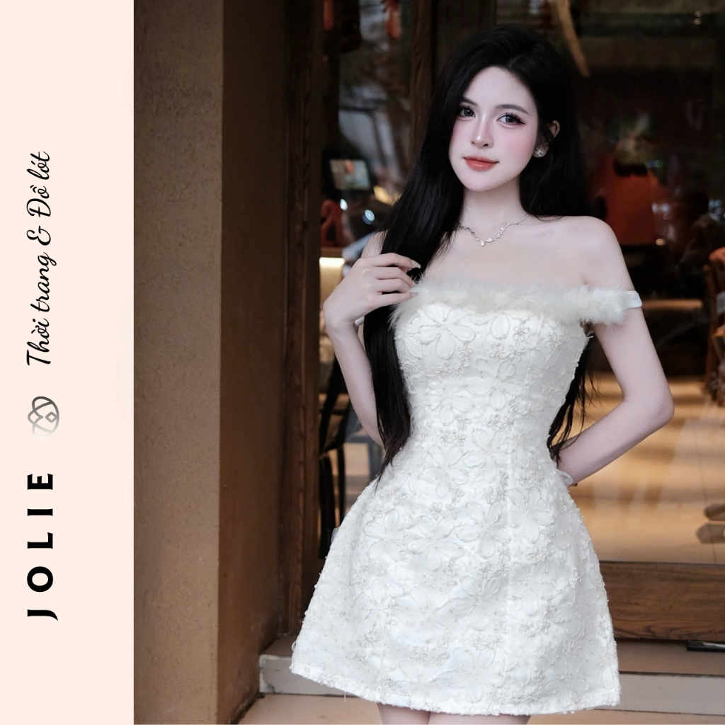 Váy trễ vai phối lông vũ thêu hoa nổi dáng xòe tiểu thư sang trọng Jolie