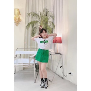 Set đồ bé gái áo thun chữ form rộng phối chân váy ngắn chữ A cho bé gái phong cách năng động ,sét đồ đôi mẹ bé