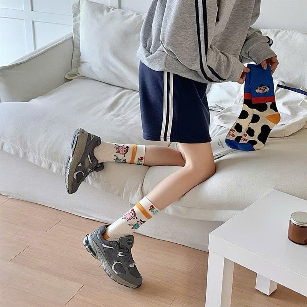 Vớ Tất hoạt hình cổ cao Unisex 2 màu phong cách thể thao, năng động.