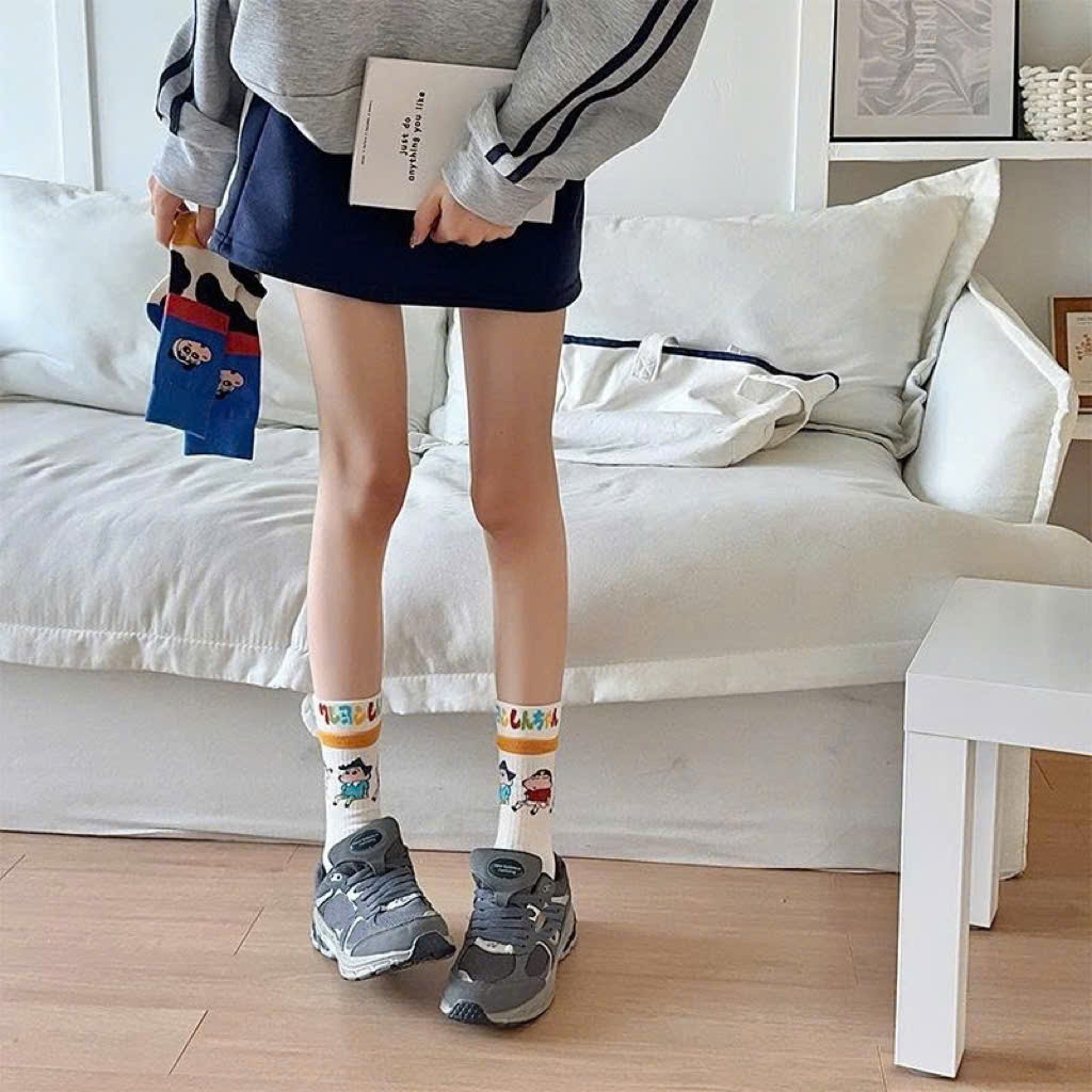 Vớ Tất hoạt hình cổ cao Unisex 2 màu phong cách thể thao, năng động.
