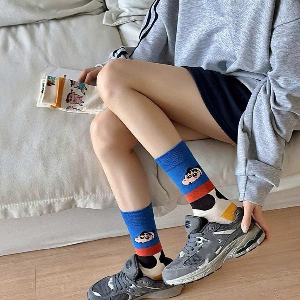 Vớ Tất hoạt hình cổ cao Unisex 2 màu phong cách thể thao, năng động.