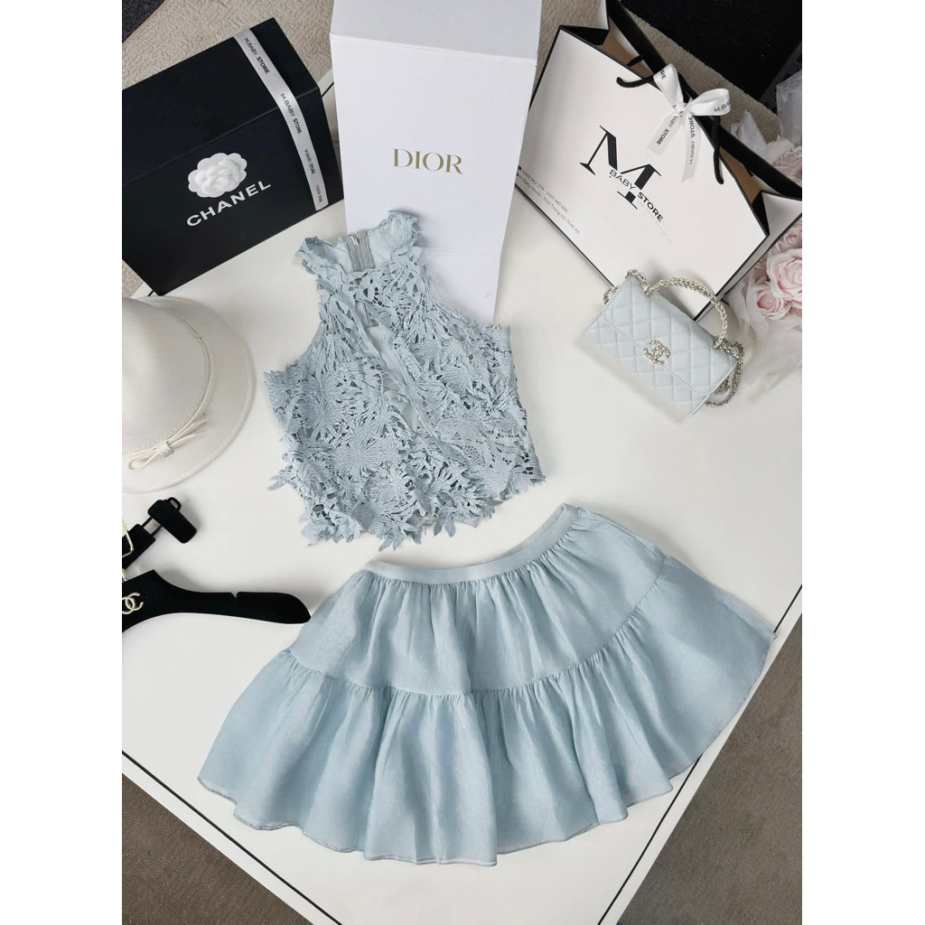 Set áo yếm ren chân váy xoè