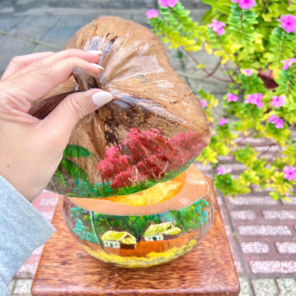 [ SIZE 800ML - 1000ML ] Bình Ủ TRÁI DỪA VẼ 2 NHÀ Giữ Nhiệt Ấm Trà Cao Cấp Phong Cảnh, Trang Trí Bàn Trà, Phòng Khách