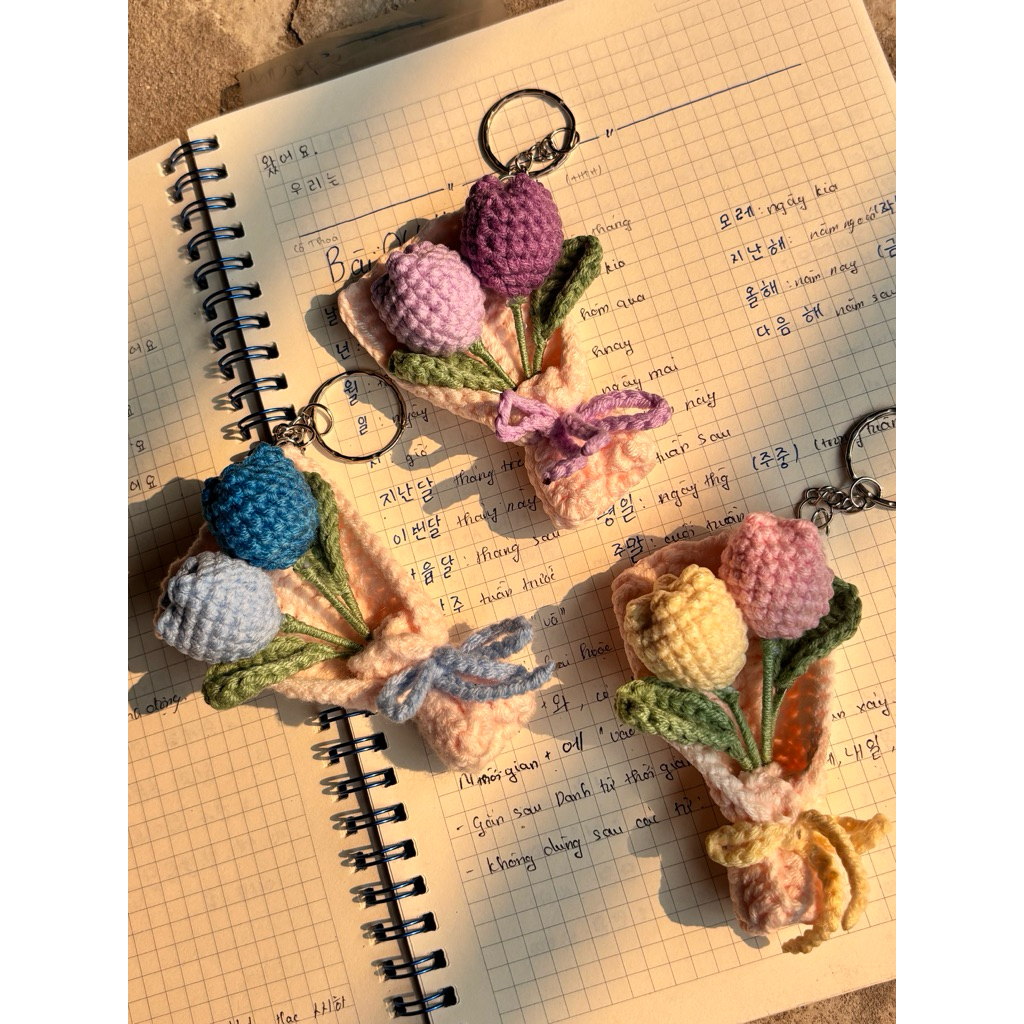 Móc Khoá Len Hình Tulip  Mini Siêu Dễ Thương, Móc Khoá TULIP Len Handmade Làm Quà Tặng | tlac.DIY
