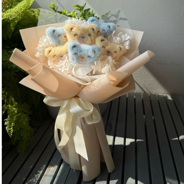 bó hoa gấu mix hoa khô cẩm tú cầu, làm quà tặng kỷ yếu, các dịp lễ 14/2, 8/3, 20/10, 20/11. ảnh chính chủ Mã:N15