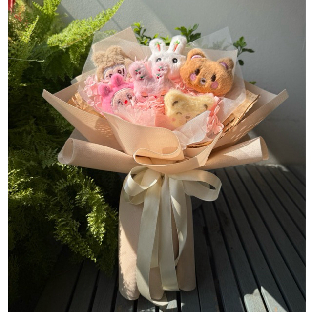 bó hoa gấu mix hoa khô cẩm tú cầu, làm quà tặng kỷ yếu, các dịp lễ 14/2, 8/3, 20/10, 20/11. ảnh chính chủ Mã:N15