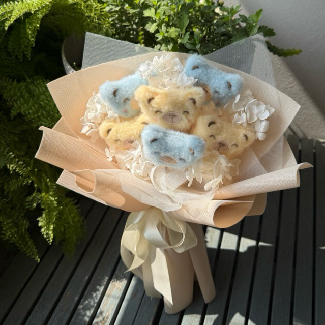 bó hoa gấu mix hoa khô cẩm tú cầu, làm quà tặng kỷ yếu, các dịp lễ 14/2, 8/3, 20/10, 20/11. ảnh chính chủ Mã:N15