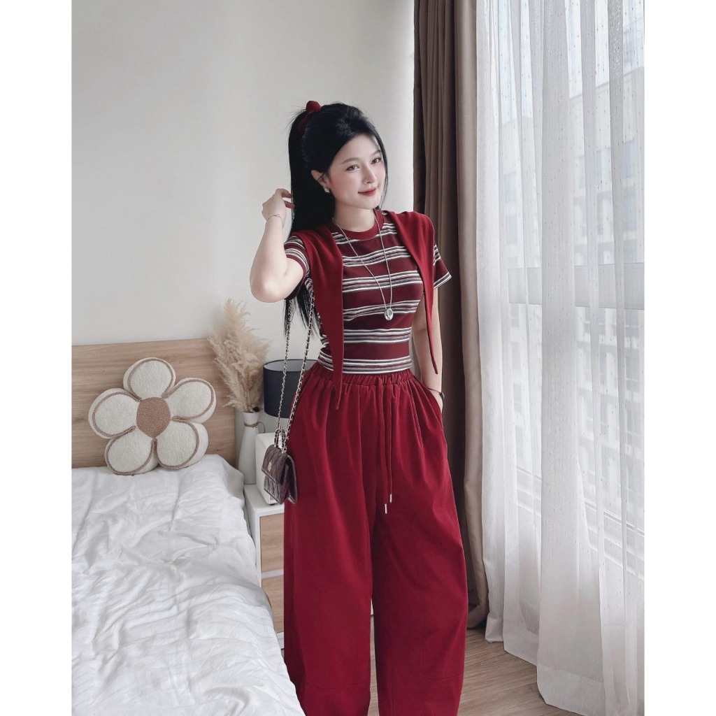 Set Đồ Nữ HCOM26704 Áo Phông Kẻ Sọc Kèm Khăn Mix Quần Suông Bo Ống Phong Cách Hàn Quốc Năng Động DONNA