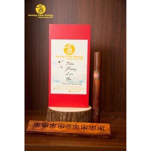 Trầm Hương Lưu Yên.