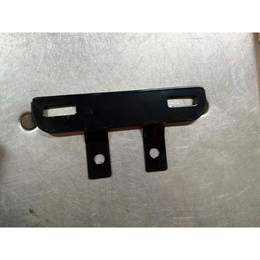 Bas Gắn Biển Số Dream , 82 – Bas Bắt Bảng Số Xe Máy Cứng Cáp, Dễ Lắp, Chuẩn