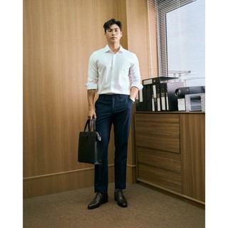 Quần Tây Nam Dài Ủi Ly Trước vải dệt dobby Màu xanh Navy Form Slim Cropped - ROUTINE 10F25PFO015