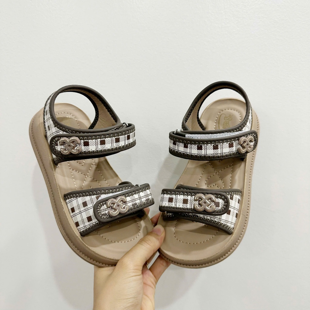 [M196] Sandal Bé Gái 2 Quai Ngang Kẻ - Dép Quai Hậu Trẻ Em Đế Mềm Êm Chân, Quai Dán Tiện Lợi Mẫu Mới 2026 TH Kids