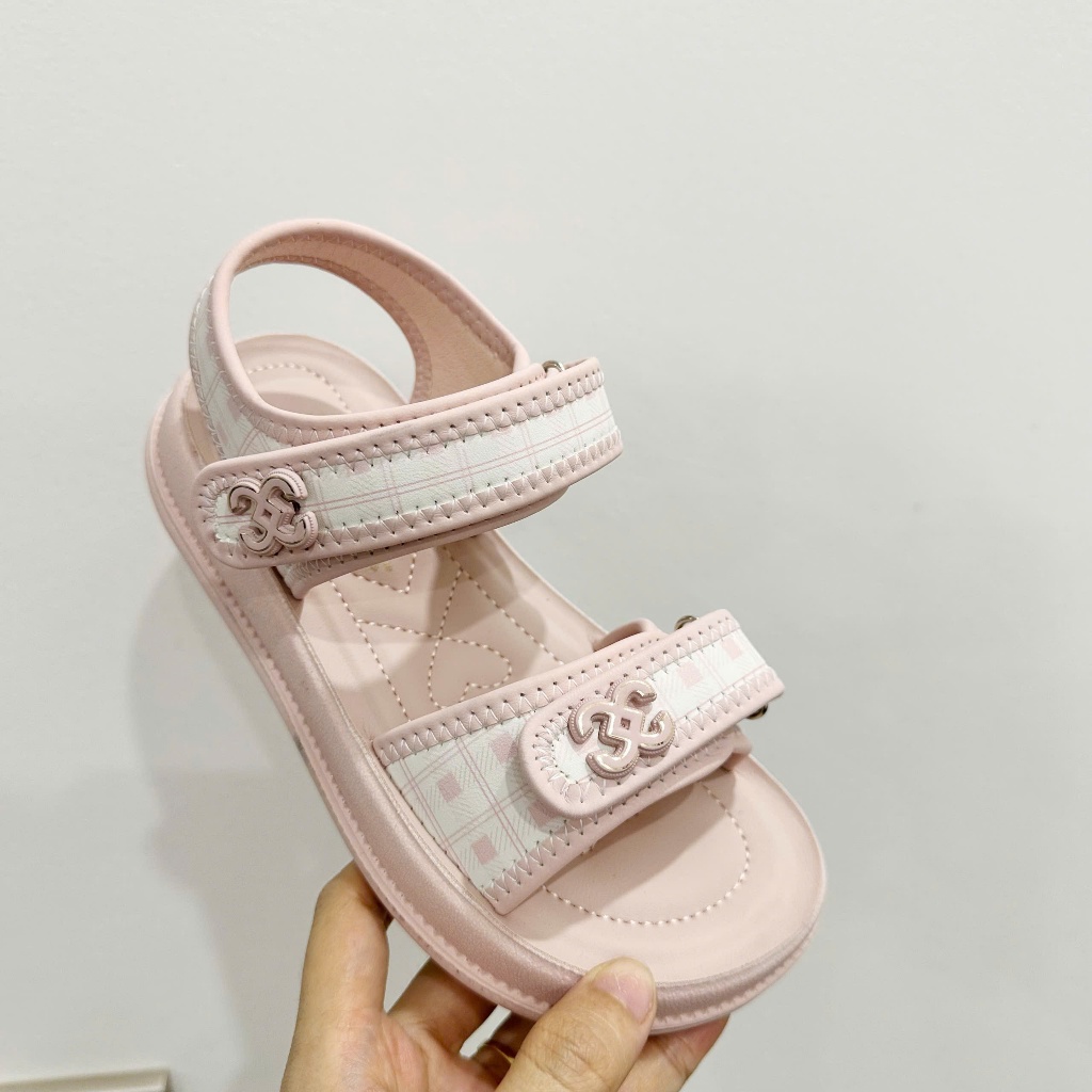 [M196] Sandal Bé Gái 2 Quai Ngang Kẻ - Dép Quai Hậu Trẻ Em Đế Mềm Êm Chân, Quai Dán Tiện Lợi Mẫu Mới 2026 TH Kids