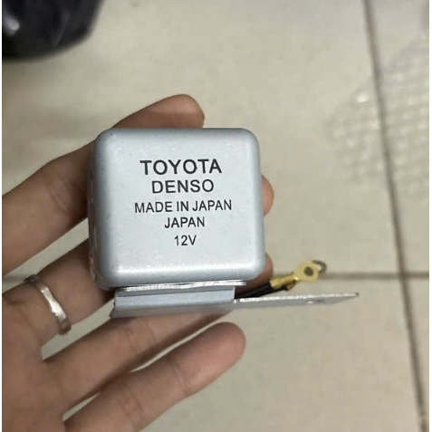 Cục chớp xinhan kêu tiếng chuông ting toang Toyota made Japan dành cho xe máy
