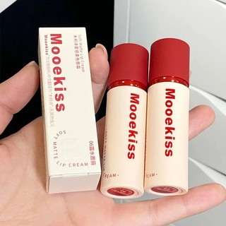 Son Kem Bùn Mooekiss Nắp Đỏ Công Nghệ Khóa Màu, Không Dính Cốc Thiết Kế Gọn Nhẹ 3g
