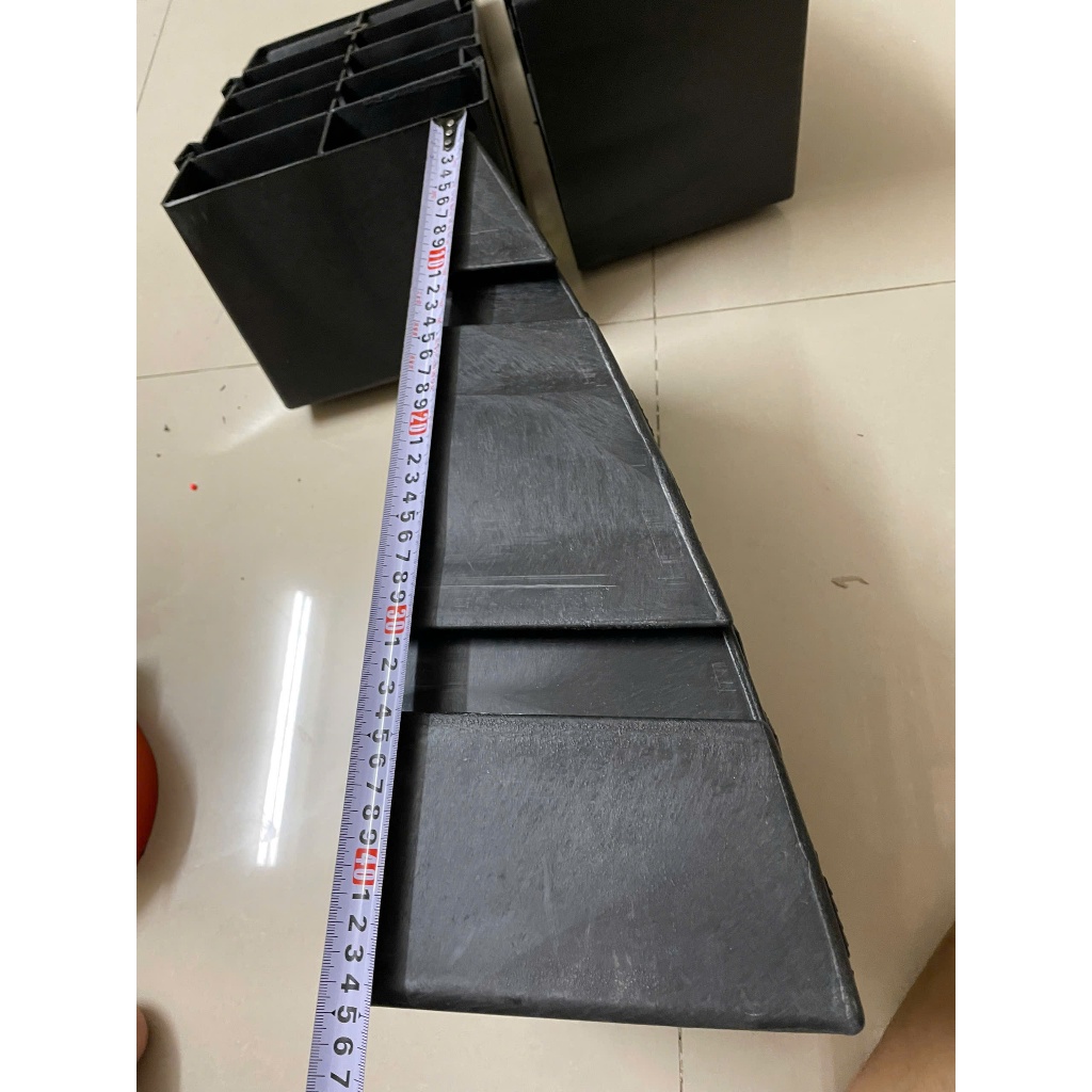 Bục Cao 19cm (DxRxC 25x45x19cm)- MÀU ĐEN Dốc bục lên xuống xe máy, xe hơi hình tam giác, có thể ghép nối thông minh, gép