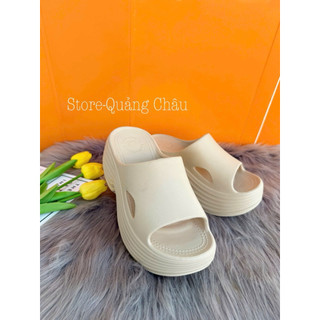 Dép sục nữ đế bánh mì cao 8cm quai ngang êm chân chống trơn hack dáng dép nữ đi chơi đi biển dạo phố hot trend 2026