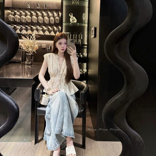 Áo Tơ Thêu Pelum Cổ V Baube