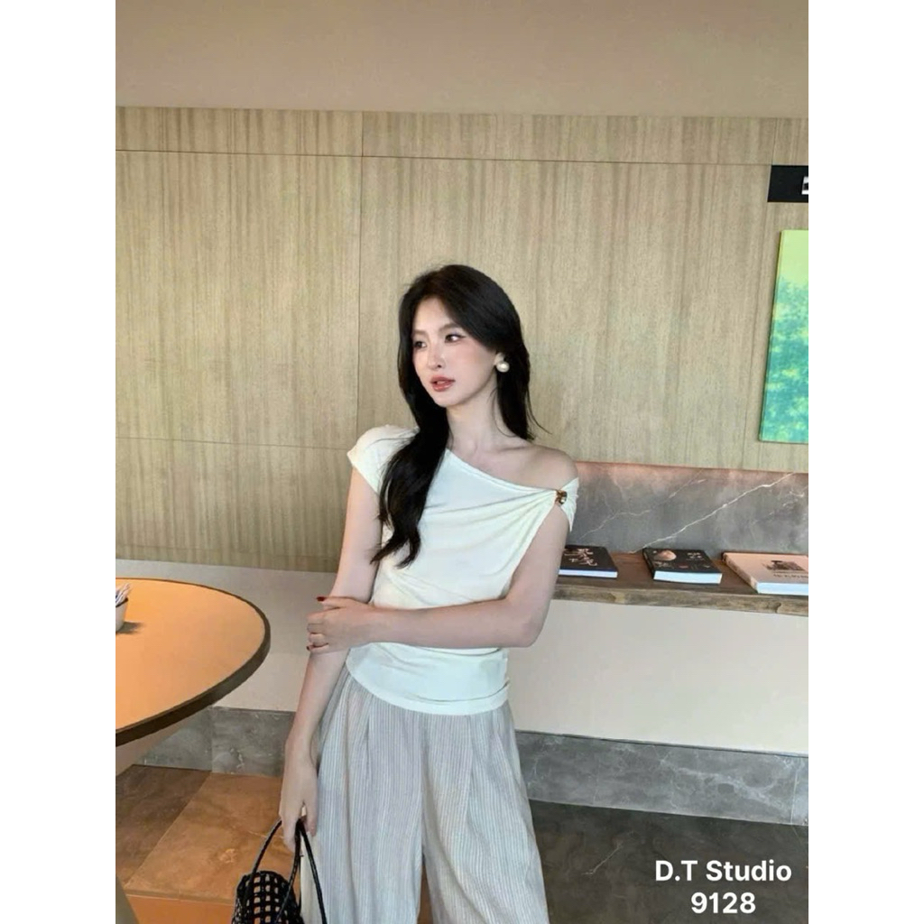 [𝐒𝐮𝐙𝐲] Áo Lệch Vai WEGE QCCC