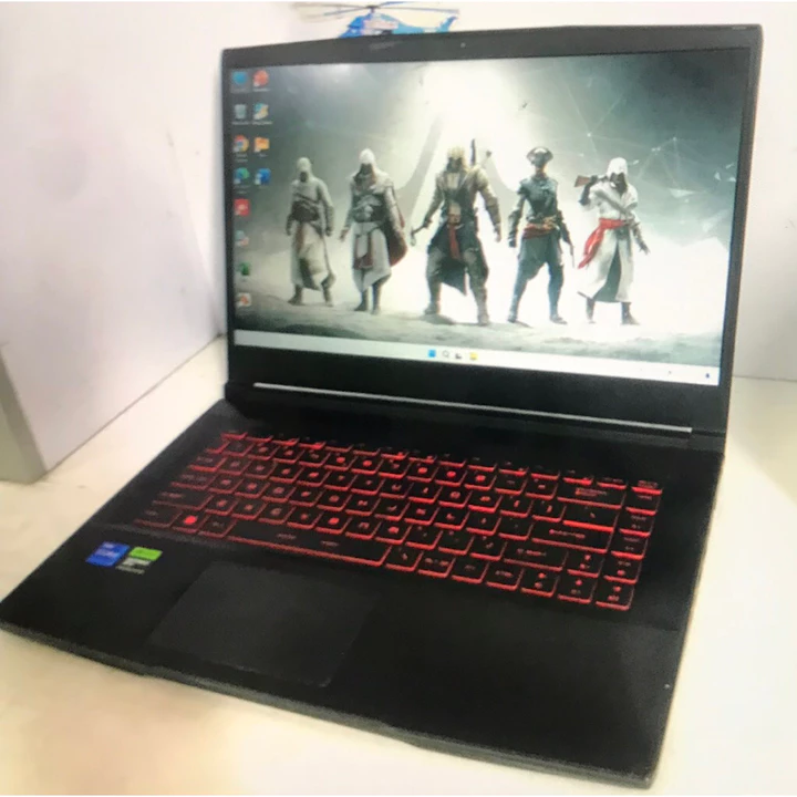 Máy Tính xách tay cũ Gaming Gf63 Thin 11uc intel core i7 11800H/8GB ram/512gb ssd